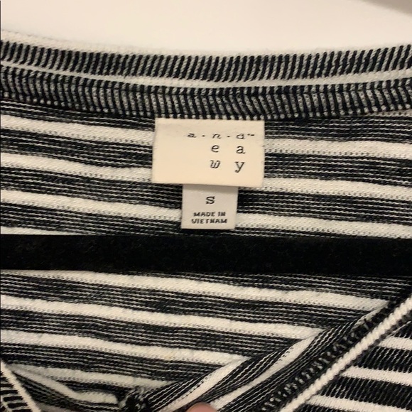 A New Day, tie-front tee - Picture 2 of 2